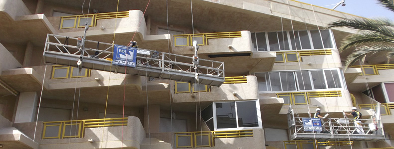 En Grupo BDI utilizamos tres tipos de andamio en nuestros trabajos: suspendido, tubular y de cremallera